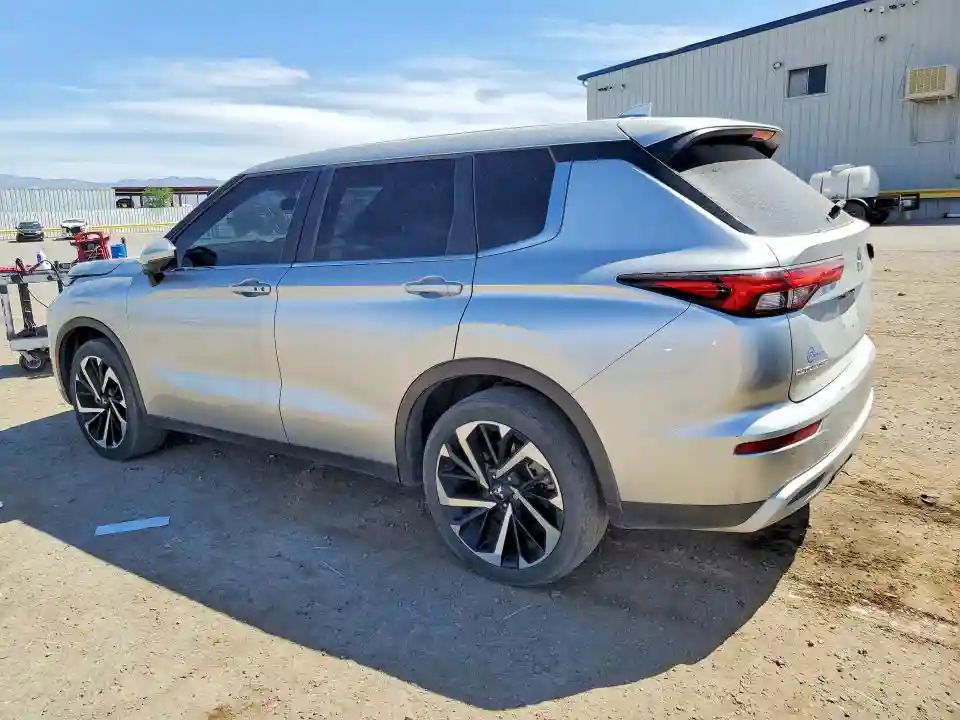 JA4J3UA87NZ022825 2022 MITSUBISHI OUTLANDER-1
