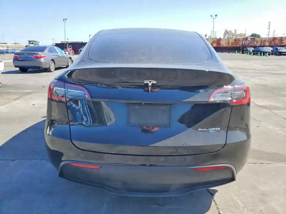 5YJYGDEE7MF233133 2021 TESLA MODEL Y-5