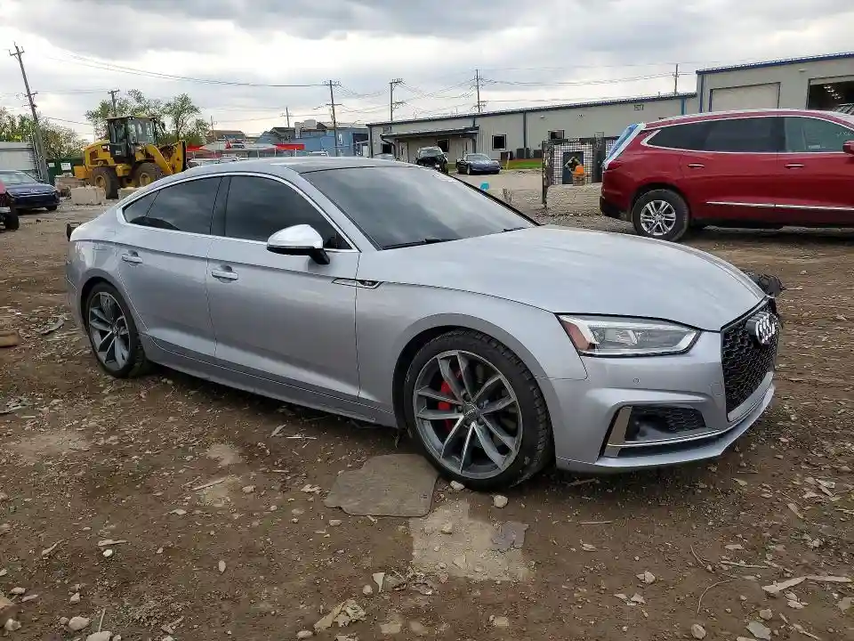 WAUC4CF5XJA072189 2018 AUDI S5/RS5-3