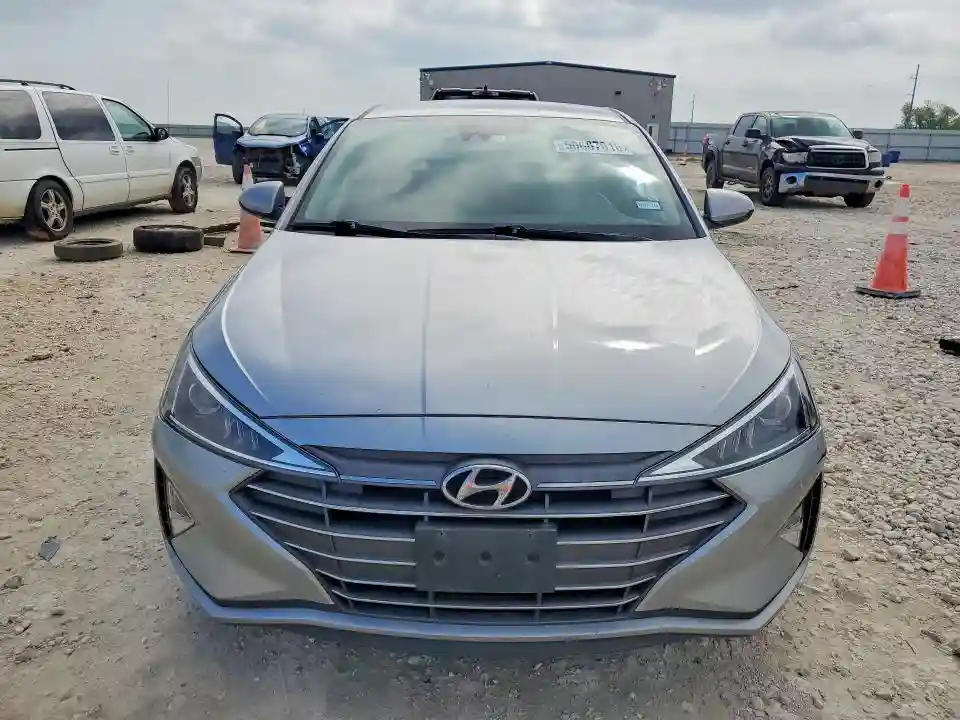 5NPD84LF1LH625564 2020 HYUNDAI ELANTRA-4