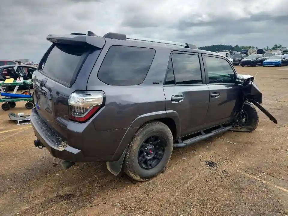 JTEFU5JR9P5281636 2023 TOYOTA 4RUNNER-2