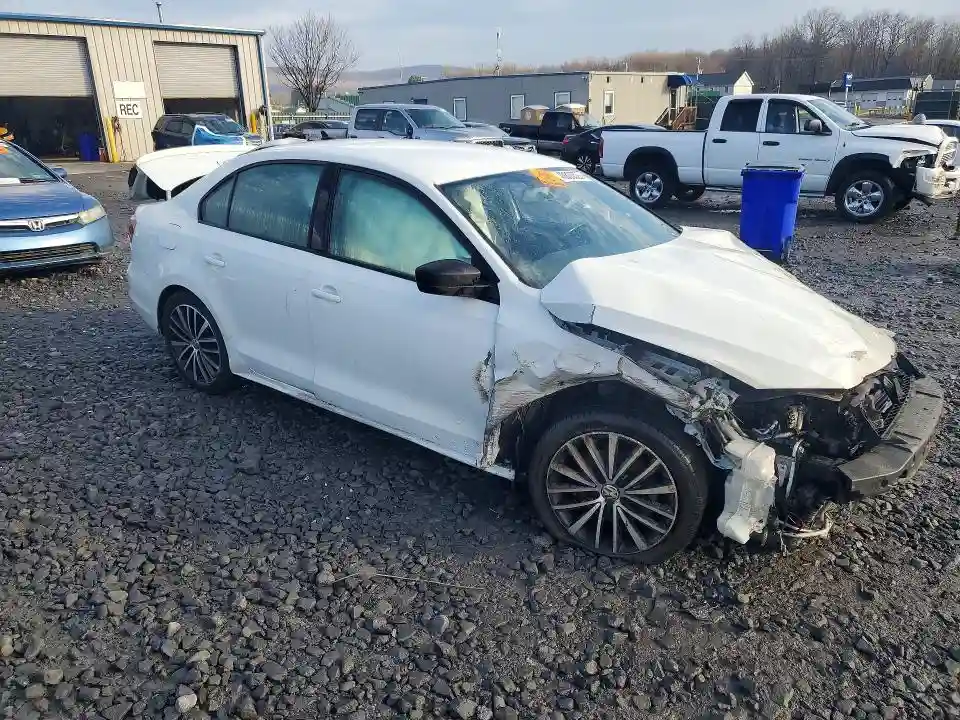 3VWD17AJ3GM390899 2016 VOLKSWAGEN JETTA-3