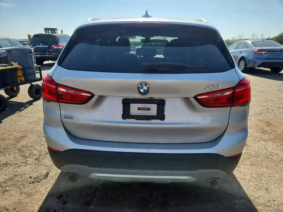 WBXHT3C31H5F72040 2017 BMW X1-5