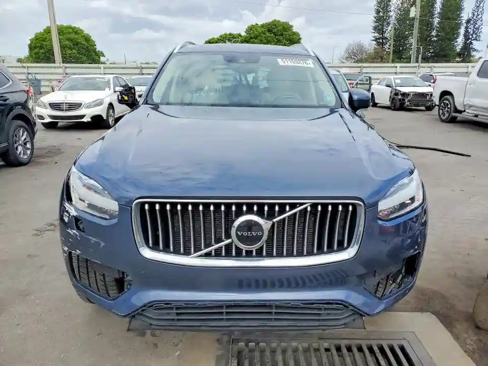 YV4102CK8M1680563 2021 VOLVO XC90-4