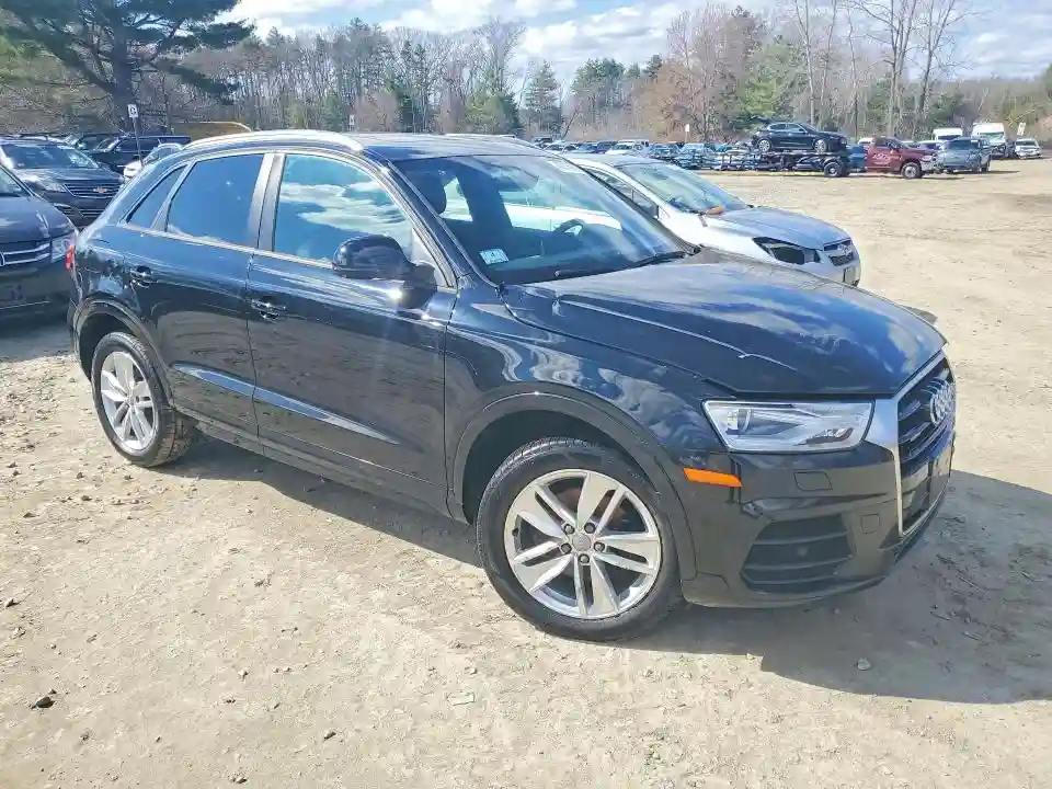WA1ECCFS3HR017481 2017 AUDI Q3-3