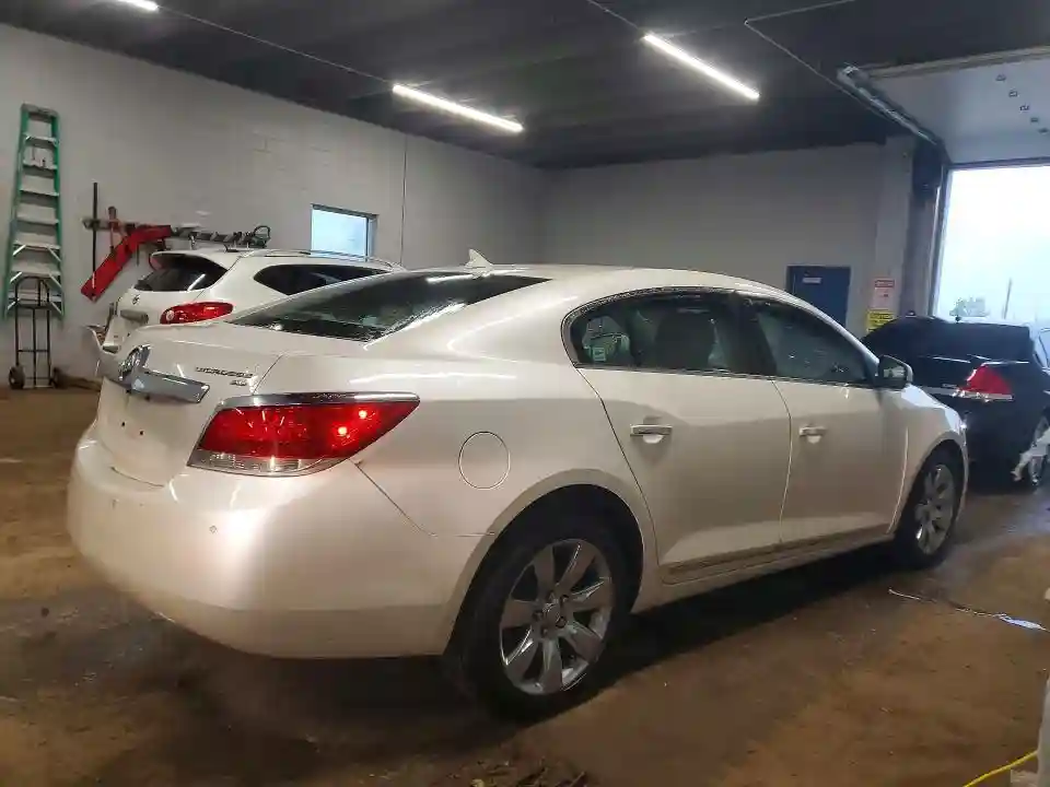 1G4GD5EDXBF322233 2011 BUICK LACROSSE-2