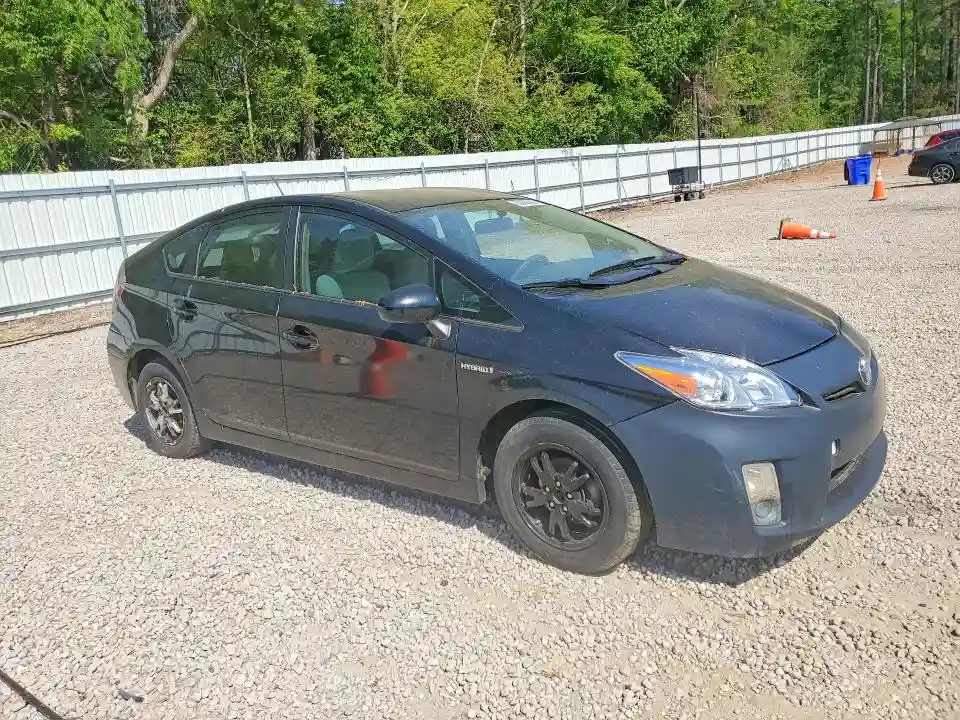 JTDKN3DU0B1375165 2011 TOYOTA PRIUS THRE-3