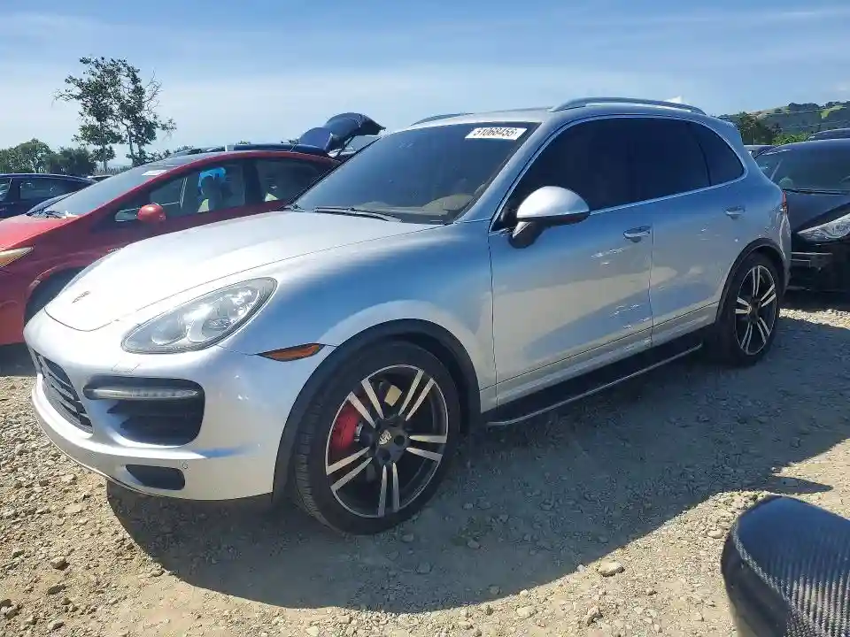 WP1AC2A2XCLA82487 2012 PORSCHE CAYENNE-0
