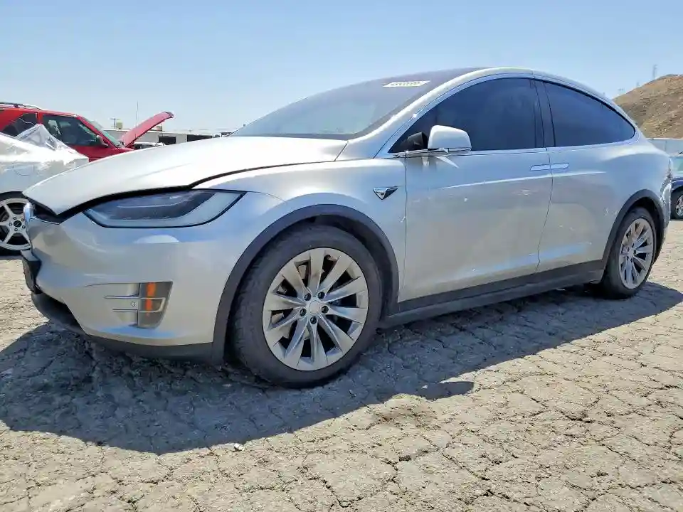 5YJXCBE25HF038137 2017 TESLA MODEL X-0