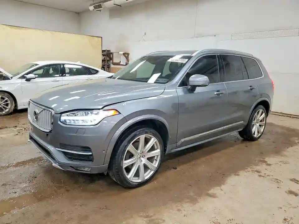 YV4A22PL9K1441369 2019 VOLVO XC90-0