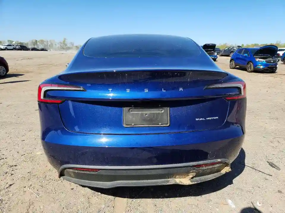 5YJ3E1EB2SF926838 2025 TESLA MODEL 3-5