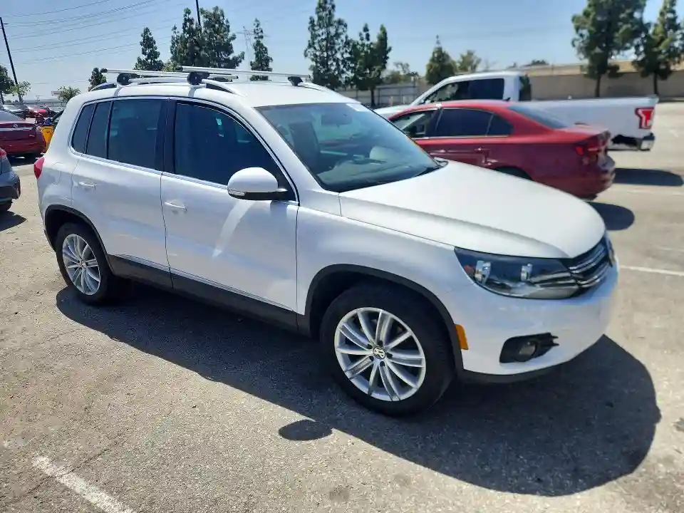 WVGAV3AX4EW550496 2014 VOLKSWAGEN TIGUAN-3