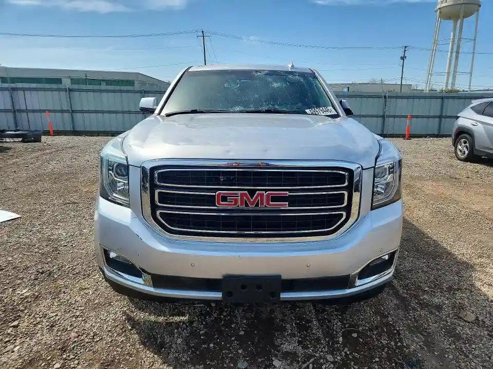 1GKS2GKC6JR377792 2018 GMC YUKON-4