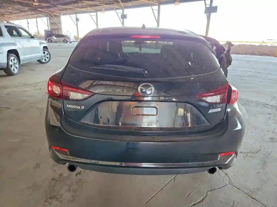 3MZBN1L34JM166944 2018 MAZDA 3-5