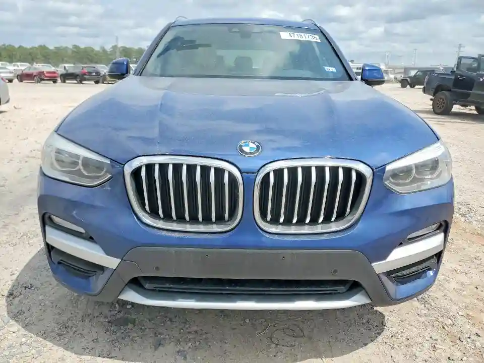 5UXTR7C55KLE88819 2019 BMW X3-4