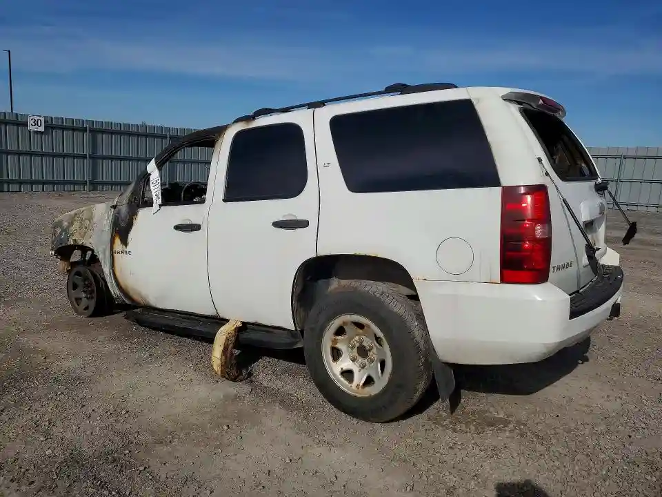 1GNSK2E02BR120119 2011 CHEVROLET TAHOE-1