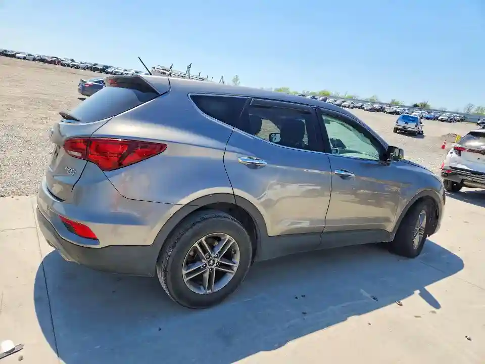 5NMZTDLB8JH082810 2018 HYUNDAI SANTA FE-2