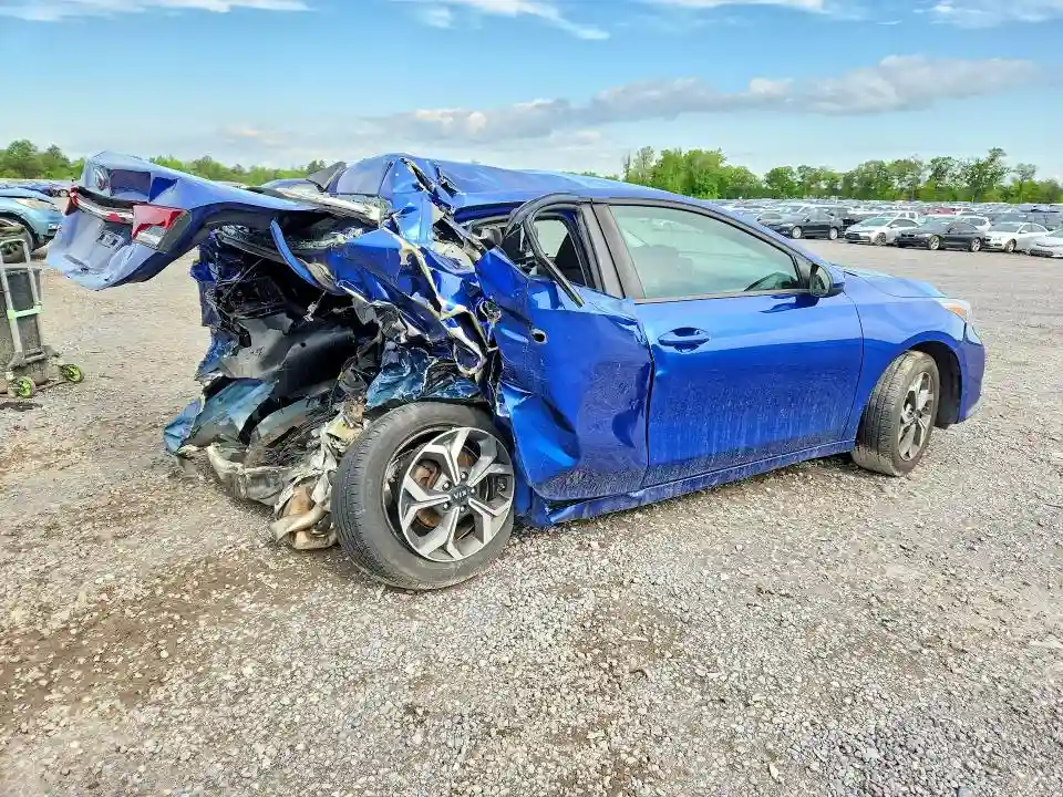 3KPF24AD1KE018885 2019 KIA FORTE-2