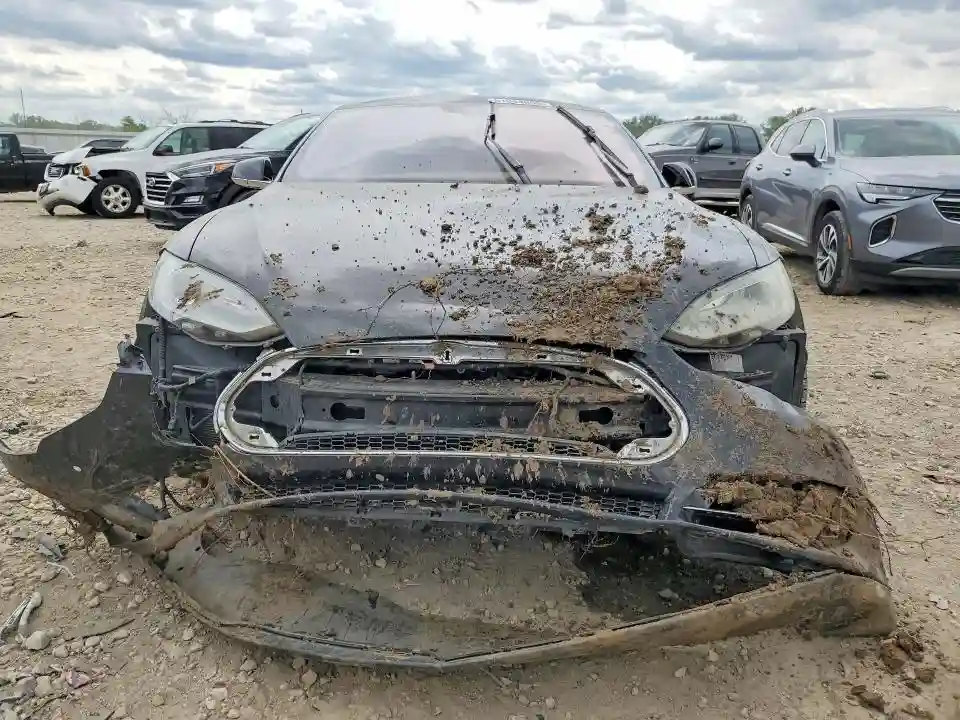 5YJSA1E49GF128935 2016 TESLA MODEL S-4