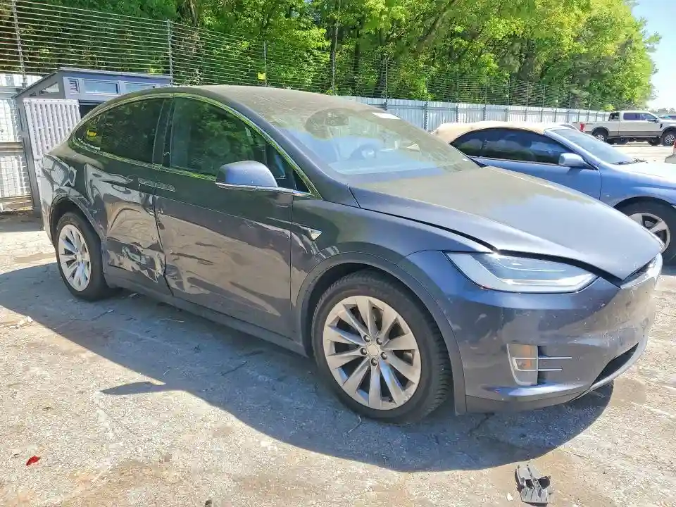 5YJXCDE23HF052212 2017 TESLA MODEL X-3
