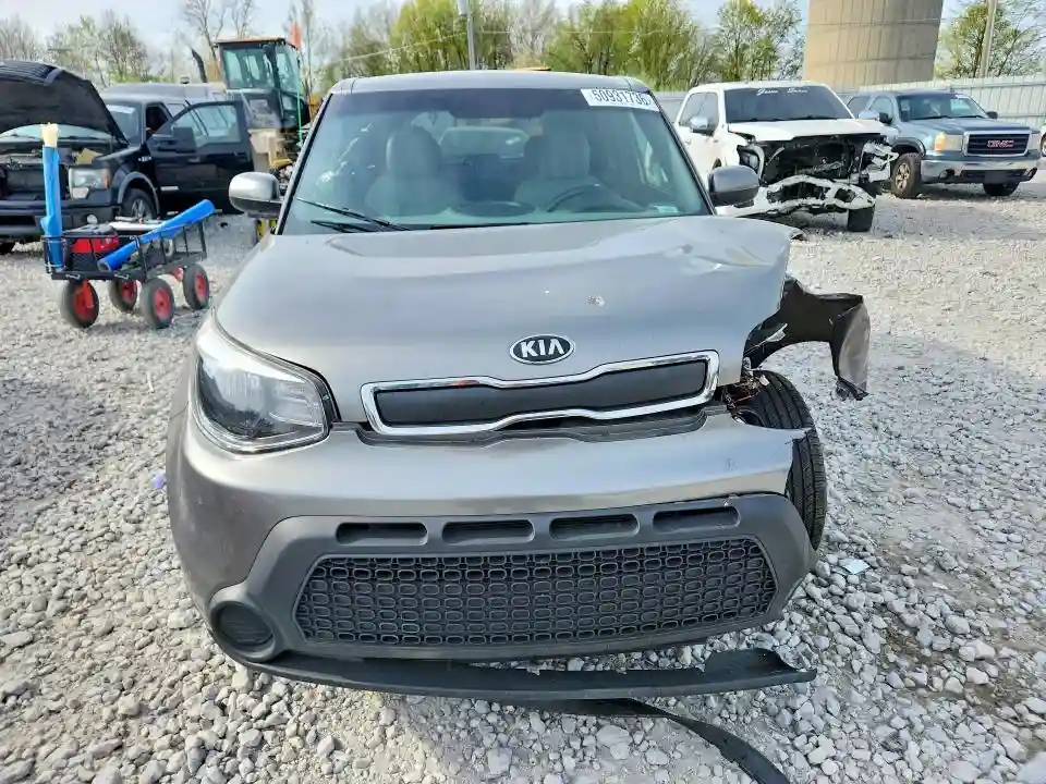 KNDJN2A2XG7256679 2016 KIA SOUL-4