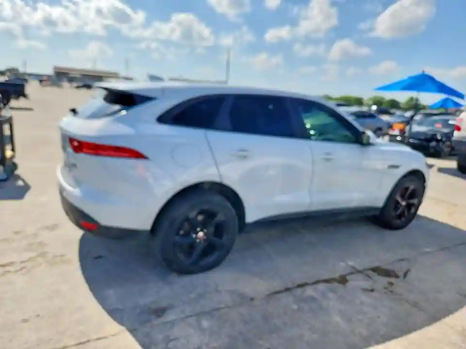 SADCJ2GX8JA236856 2018 JAGUAR F-PACE-2