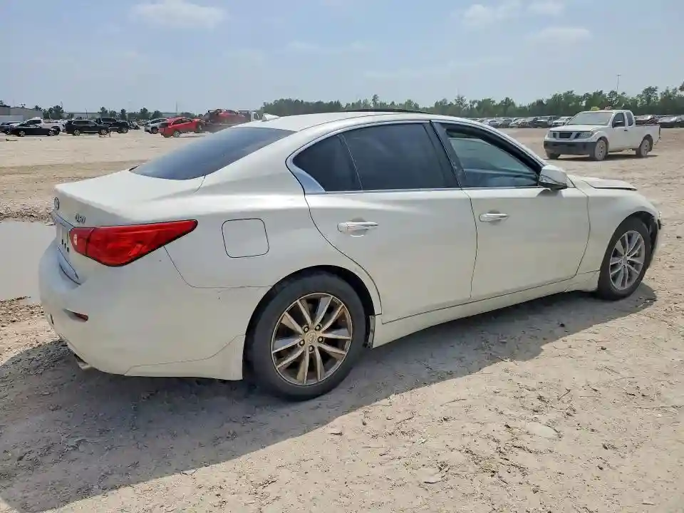 JN1EV7AR4GM345180 2016 INFINITI Q50-2