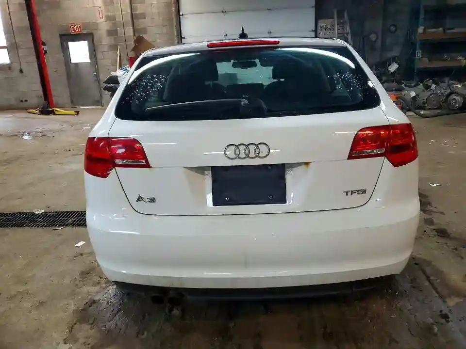 WAUNECFM5CA087022 2012 AUDI A3-5