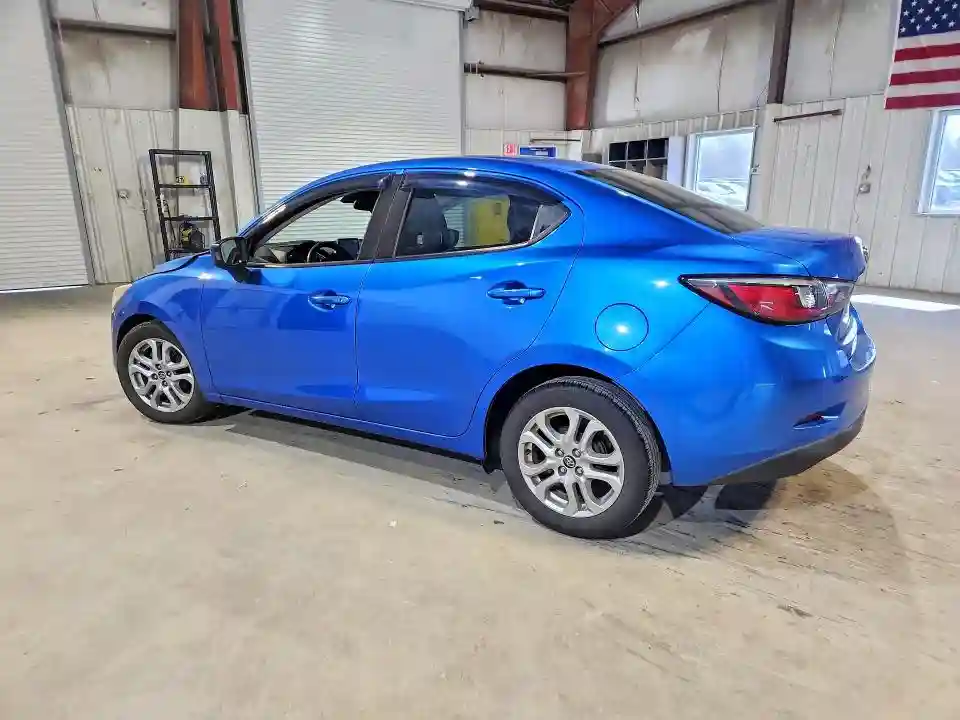 3MYDLBYV3HY157285 2017 TOYOTA YARIS-1