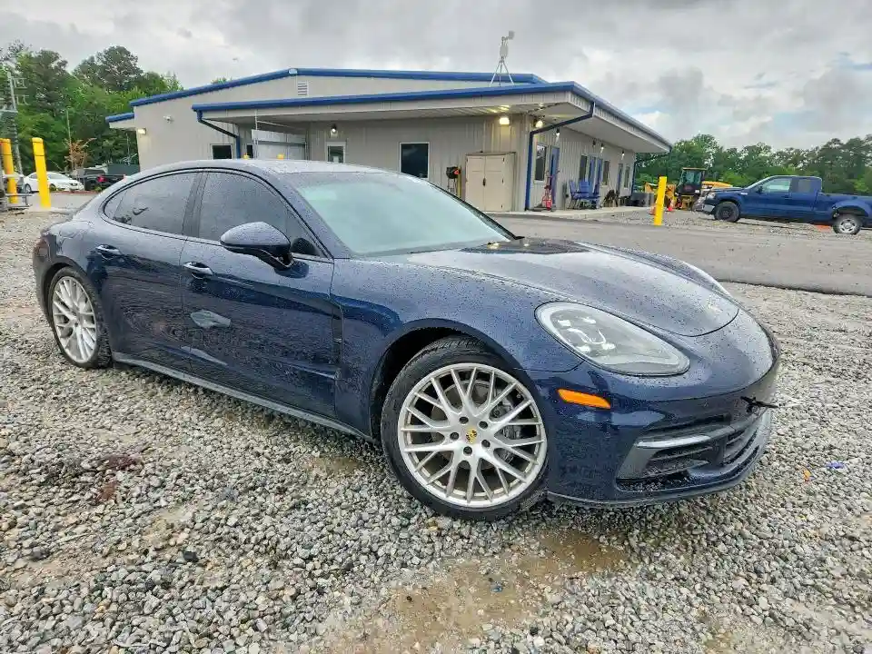 WP0AA2A78HL102276 2017 PORSCHE PANAMERA-3