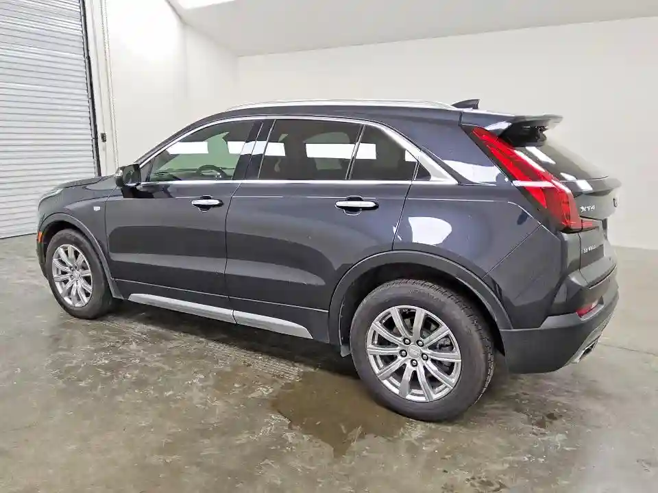 1GYFZCR49PF100994 2023 CADILLAC XT4-1