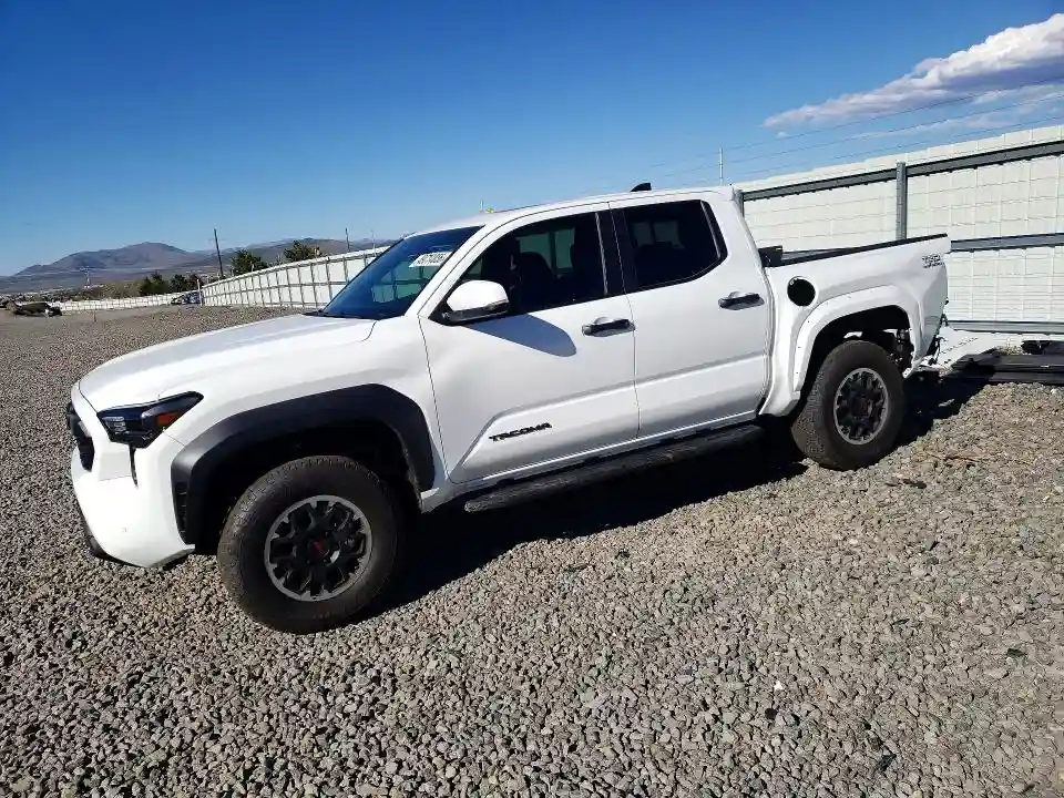 3TMLB5JN1SM199039 2025 TOYOTA TACOMA-0
