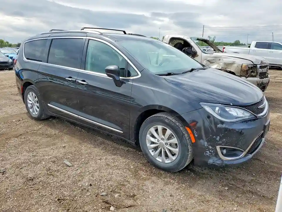 2C4RC1BG0JR290441 2018 CHRYSLER PACIFICA-3