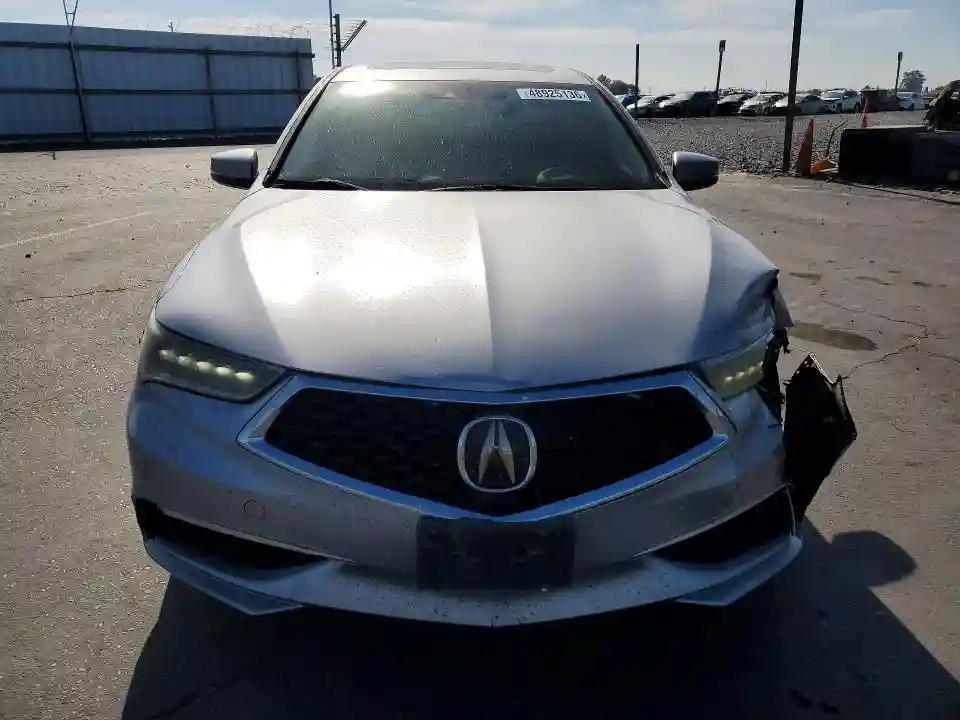 19UUB1F3XJA008008 2018 ACURA TLX-4