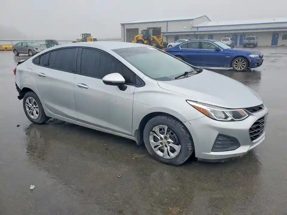 1G1BC5SM8K7108690 2019 CHEVROLET CRUZE-3