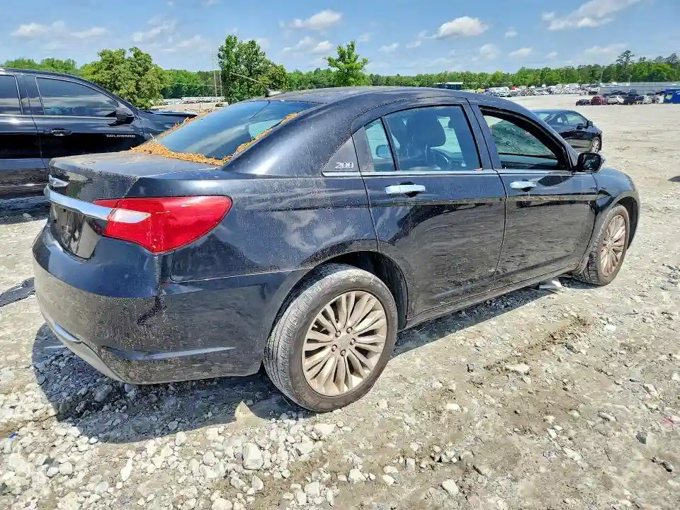 1C3BC2FB7BN581110 2011 CHRYSLER 200-2