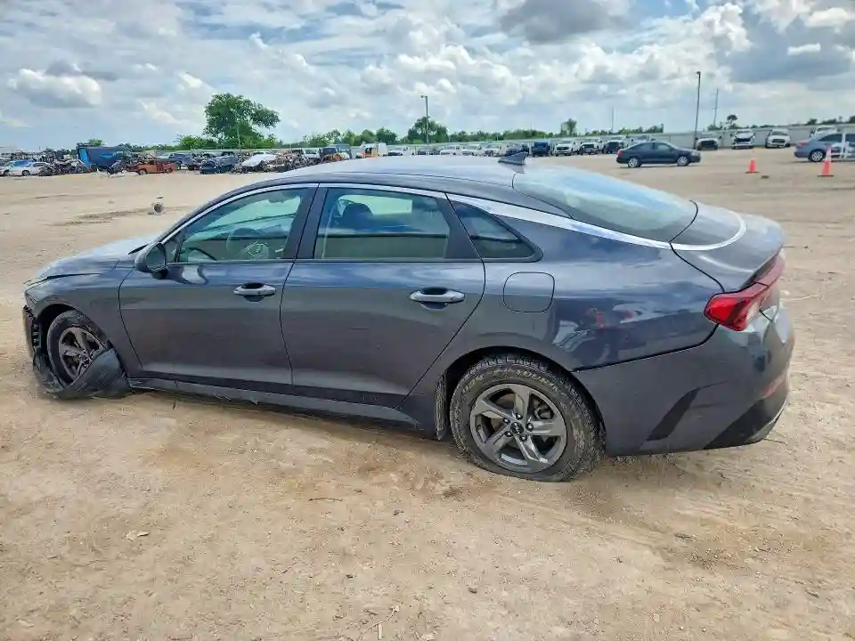 5XXG14J27NG134674 2022 KIA K5-1