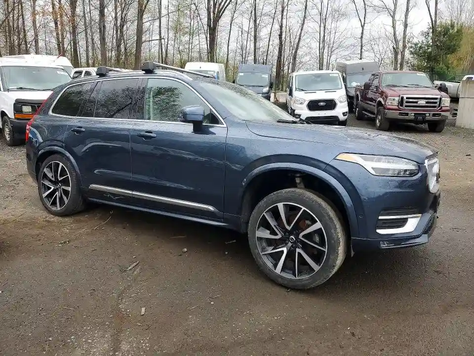 YV4062PE9R1157915 2024 VOLVO XC90-3