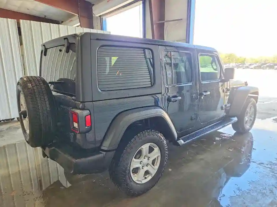 1C4HJXDG9MW519583 2021 JEEP WRANGLER-2