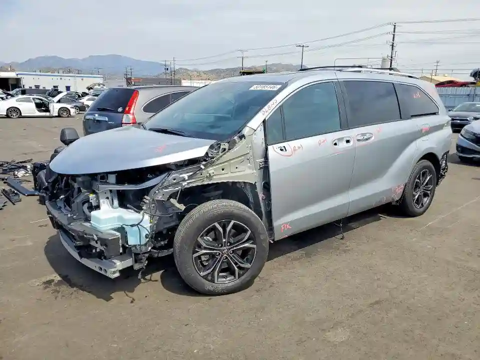 5TDESKFC0SS201409 2025 TOYOTA SIENNA-0