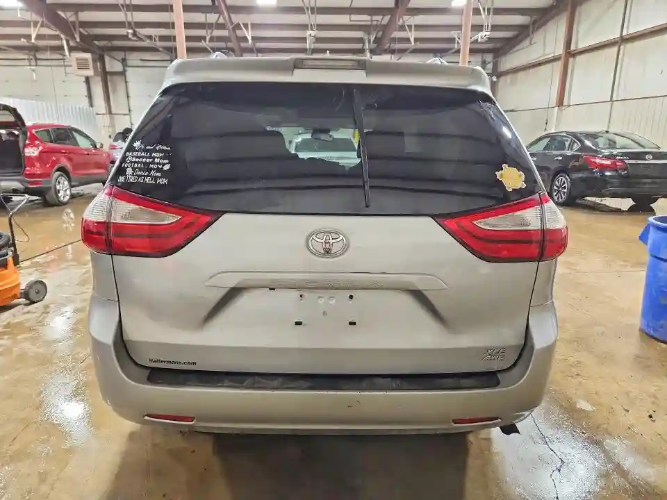 5TDDZ3DC5KS224989 2019 TOYOTA SIENNA-5