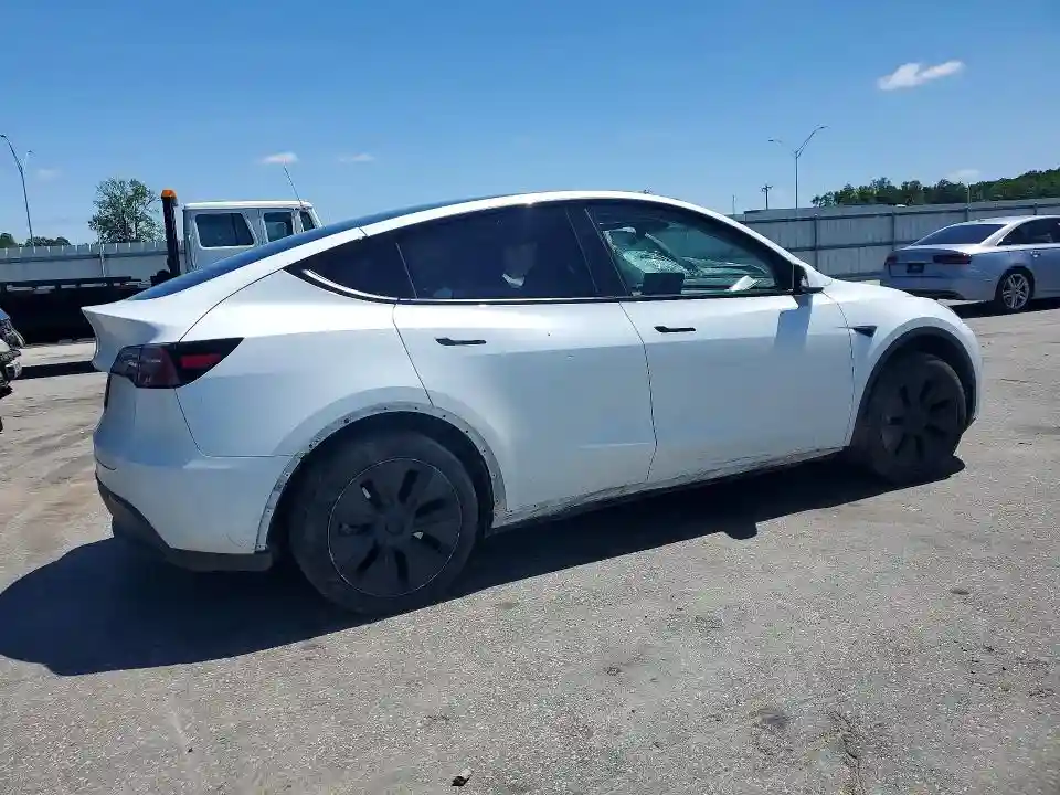 7SAYGDED0SA345132 2025 TESLA MODEL Y-2