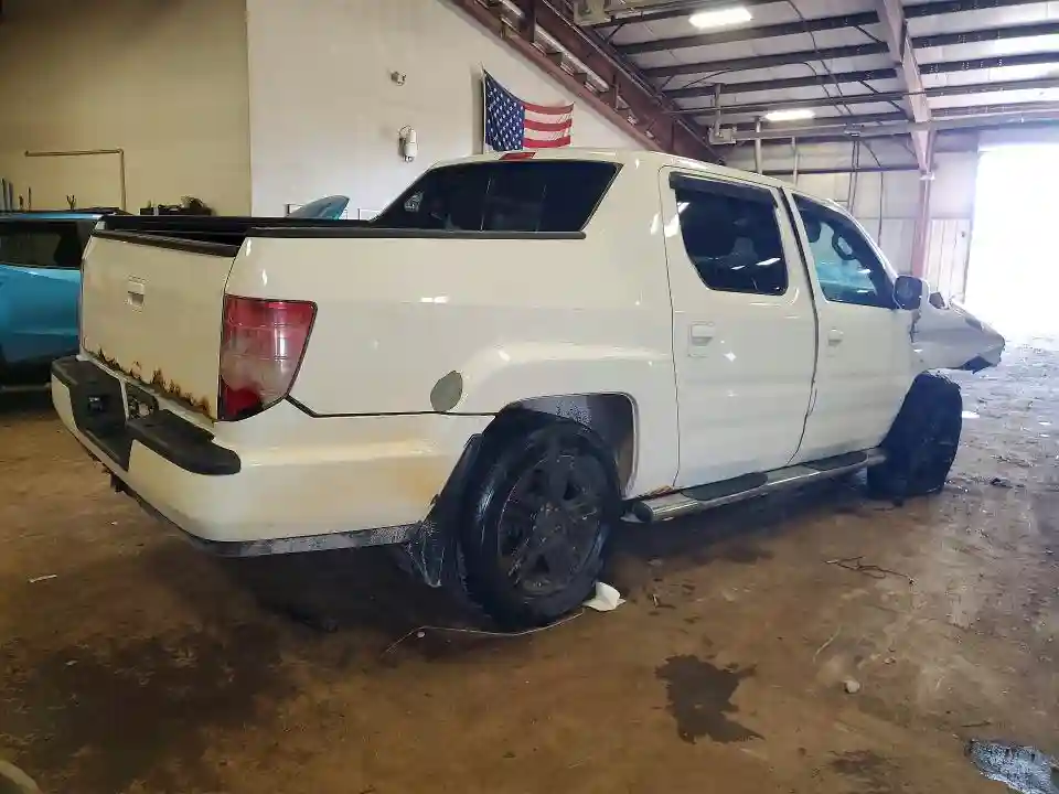 5FPYK1F54BB501040 2011 HONDA RIDGELINE-2