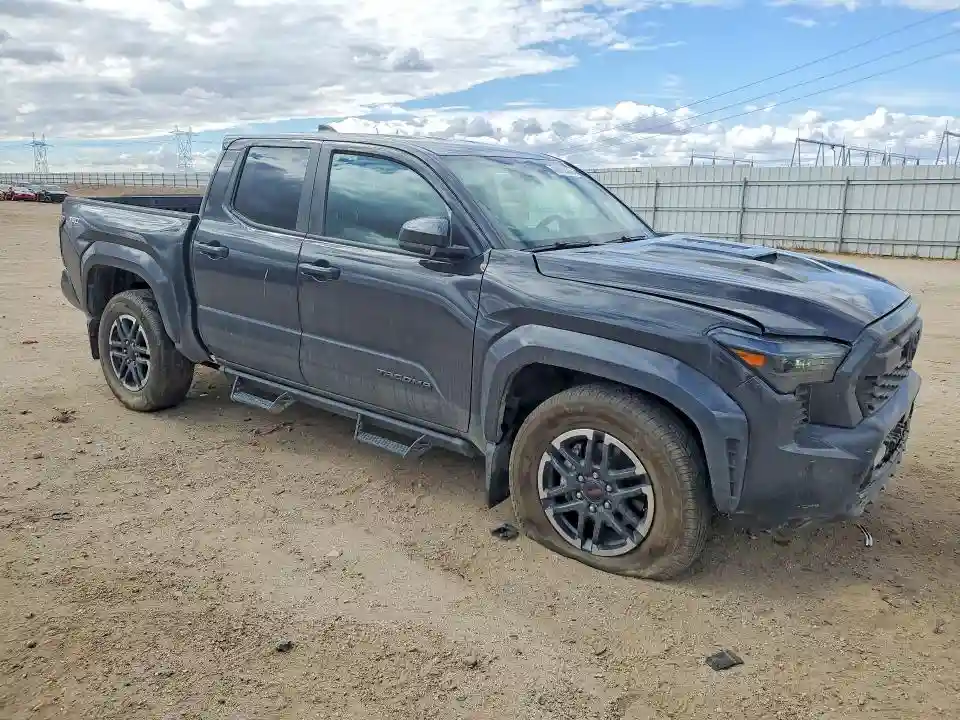 3TMLB5JN3SM152904 2025 TOYOTA TACOMA-3