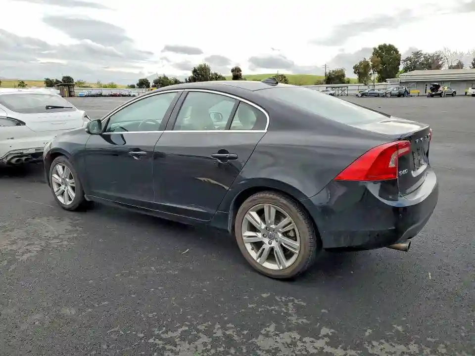 YV1612FH6D2205102 2013 VOLVO S60-1