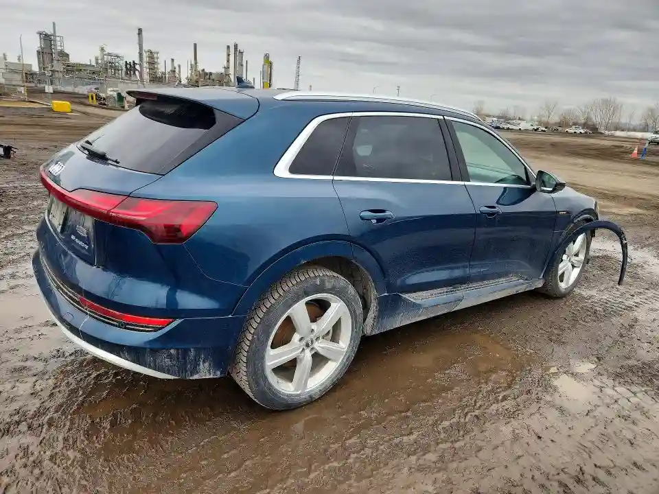 WA1AAAGE6KB011756 2019 AUDI E-TRON-2