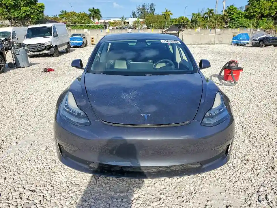 5YJ3E1EA5MF016451 2021 TESLA MODEL 3-4
