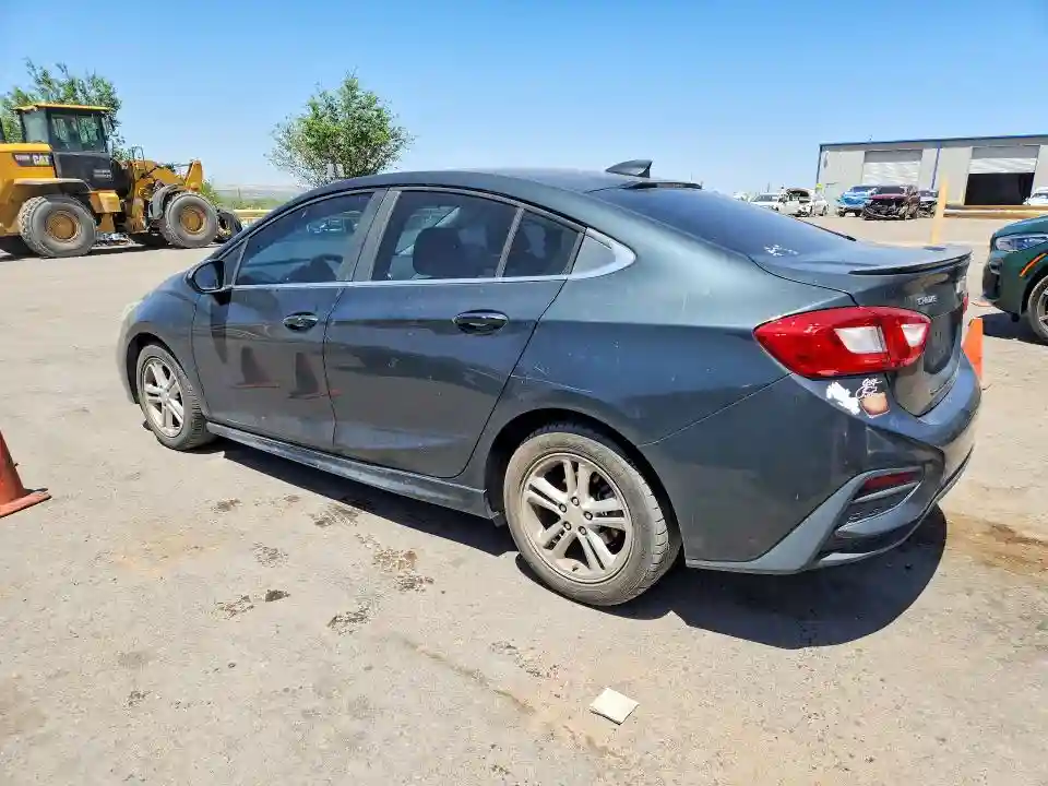 1G1BE5SM8J7121366 2018 CHEVROLET CRUZE-1