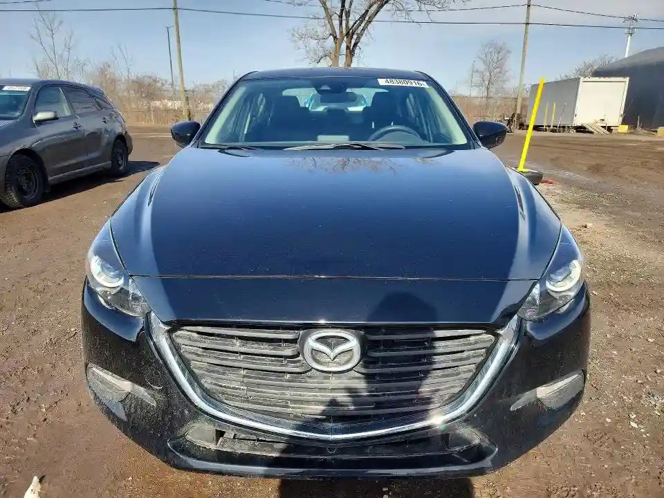 3MZBN1U78JM253439 2018 MAZDA 3-4