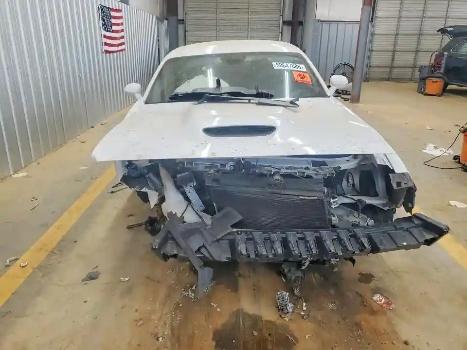 2C3CDZBT5PH504051 2023 DODGE CHALLENGER-4